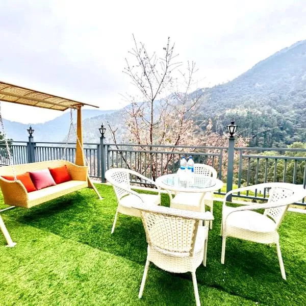 Pranav Hotel & Resort A Premium Property，位于奈尼塔尔的酒店