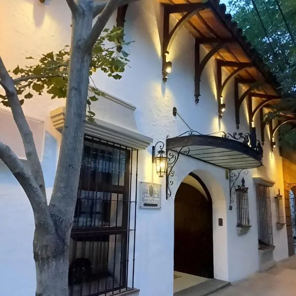 总督酒店，位于萨尔塔的酒店