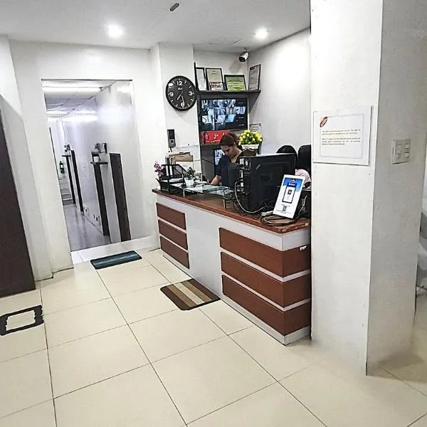 Spiral Suites Hotel，位于马尼拉的酒店