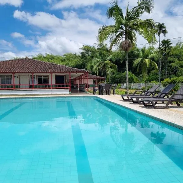 Hotel campestre La Floresta，位于亚美尼亚的酒店