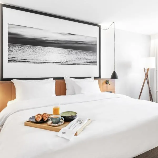 MERCURE KLAIPEDA CITY HOTEL, Meetings, Events, Restaurant & Bar - Accor Group, Pet Stay FREE，位于克莱佩达的酒店