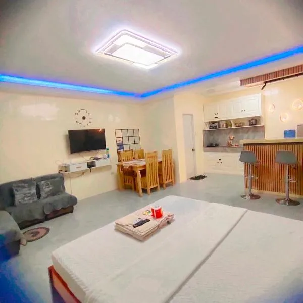 Wyne's Tiny House near Royal Farm Resort，位于第波罗的酒店