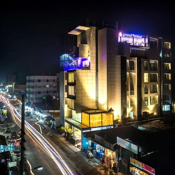 Grand Palace Hotel & Resorts Rangpur，位于Rangpur的酒店