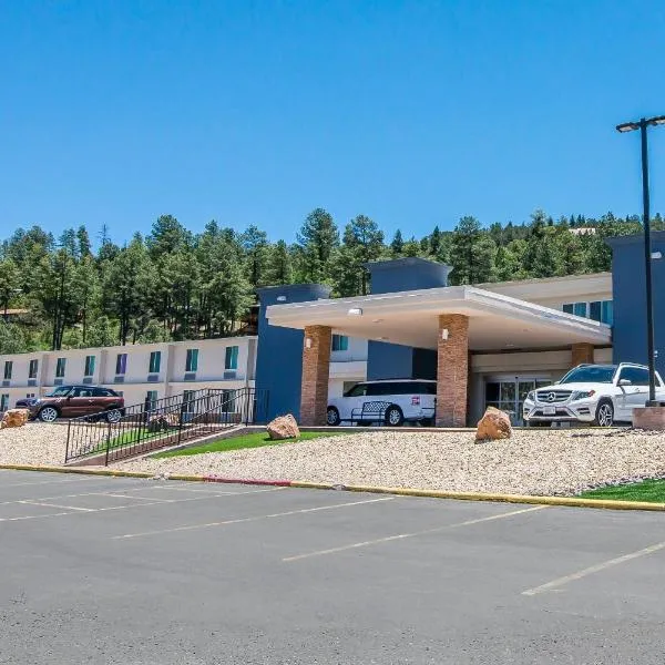 Elevate Hotel at Sierra Blanca Ruidoso，位于鲁伊多索的酒店
