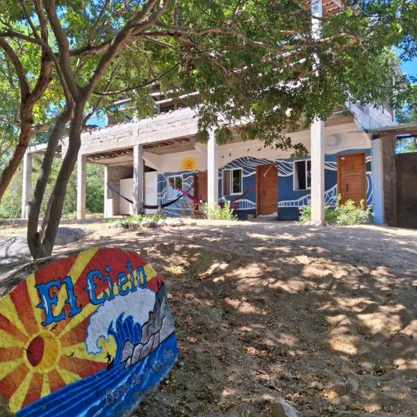 El Cielo Hostel，位于Barra de la Cruz的酒店