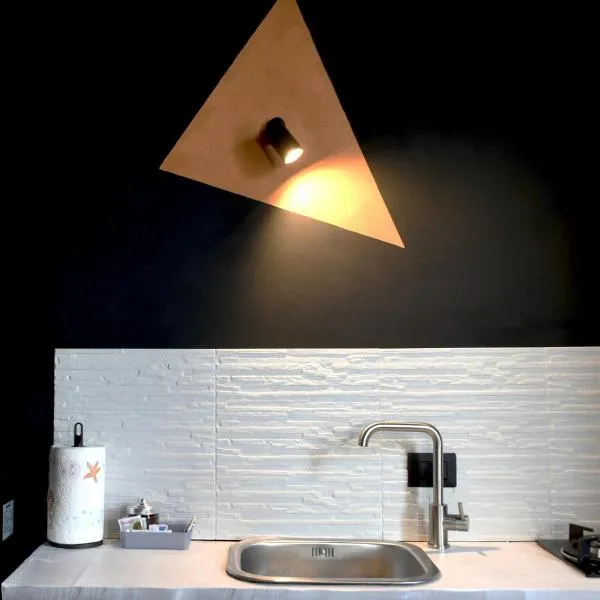 Appartamenti "UNIQUE" palazzo storico FAENZA，位于法恩莎的酒店