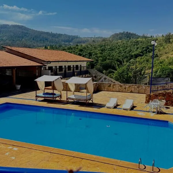 Nova Aliança Suítes por Temporada em Amparo NÃO SOMOS POUSADA，位于安帕鲁的酒店
