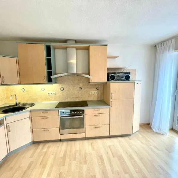 Im Zentrum von Ludwigslust entspannt wohnen, Entdecken Sie den Park und das Schloss oder Schwerin mit seinem Weltkulturerbe und die nahegelegene Ostsee，位于路德维希卢斯特的酒店