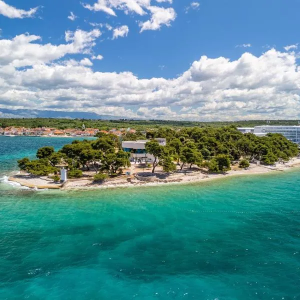 泊尼欧酒店，位于佩特坎内的酒店