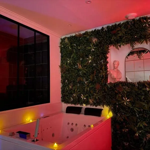 Le Rom'Antik，位于Noyal-Pontivy的酒店