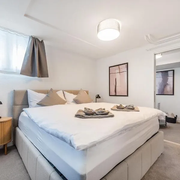 GOLD-APARTMENT 1 !Gratis Parken, Free Parking!，位于弗劳恩费尔德的酒店