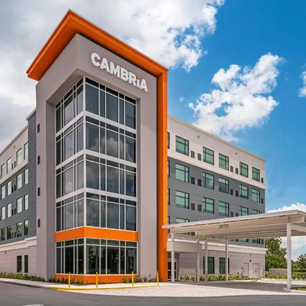 Cambria Hotel Tampa-Brandon，位于坦帕的酒店