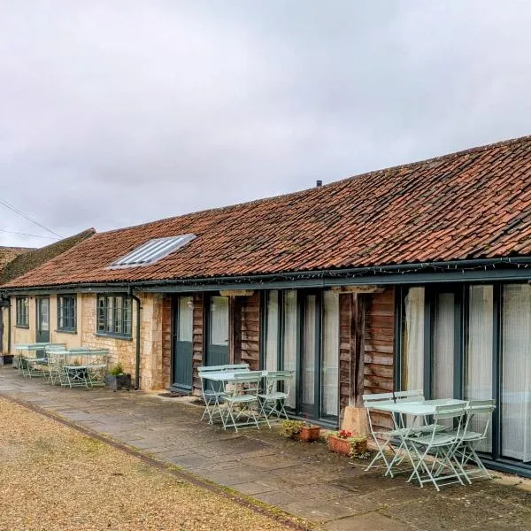 Lower Rudloe Farm，位于Rudloe的酒店