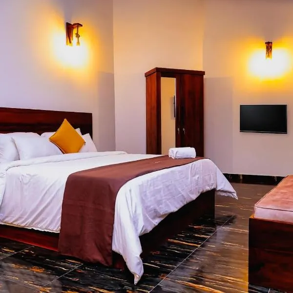 Roshara The Airport Hub，位于卡图纳耶克的酒店