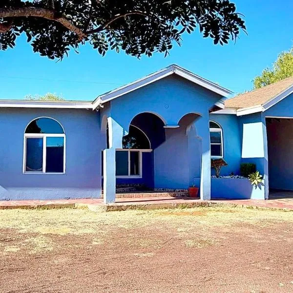 San Quintin Casa Skov，位于Los Pinos的酒店