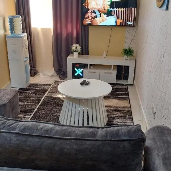 Unique Place Thika 1 Bedroom，位于Thika的酒店