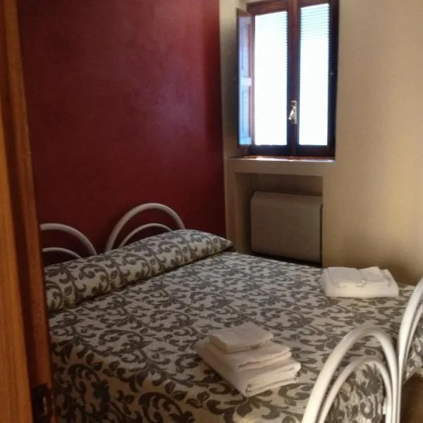 斯格尼德奥罗住宿加早餐旅馆，位于Moliterno的酒店