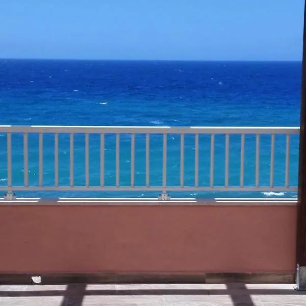 veranda sul mare，位于巴尼亚拉卡拉布拉的酒店