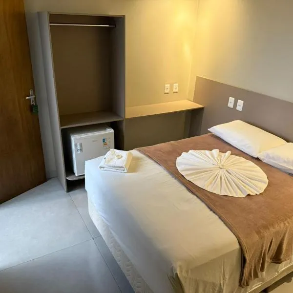 Royal Hotel，位于多拉杜斯的酒店