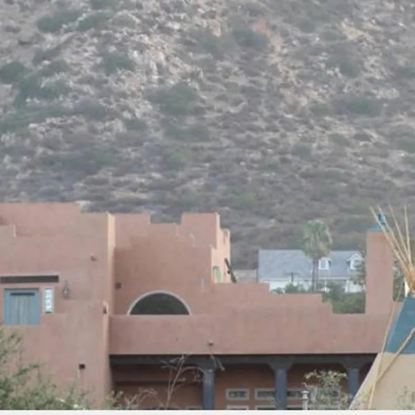 Mystic Canyon Inn Bed & Breakfast，位于埃尔卡洪的酒店