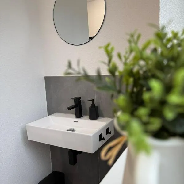 Ruhiges Apartment mit Terrasse an der Donau - Schwaben Living，位于Munderkingen的酒店