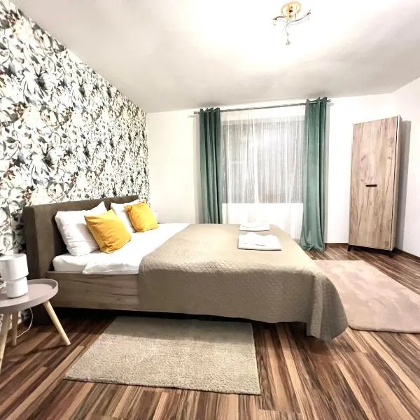 S-HOUSE Avrig Elegant Retreat Curte Privată & Parcare Gratuită，位于阿夫里格的酒店