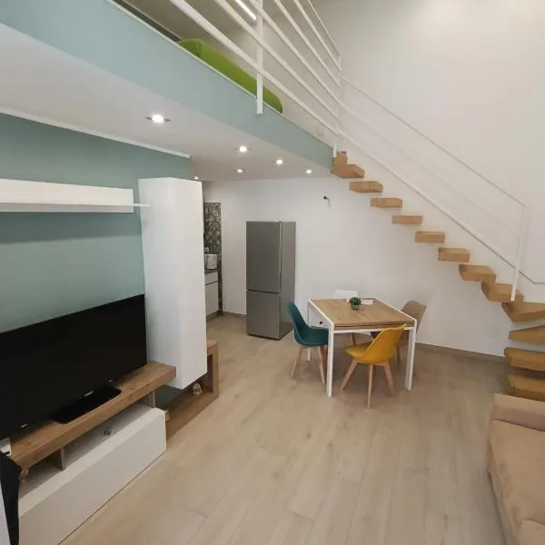 AparthouseRisorgimento BORBONE，位于弗拉塔马焦雷的酒店