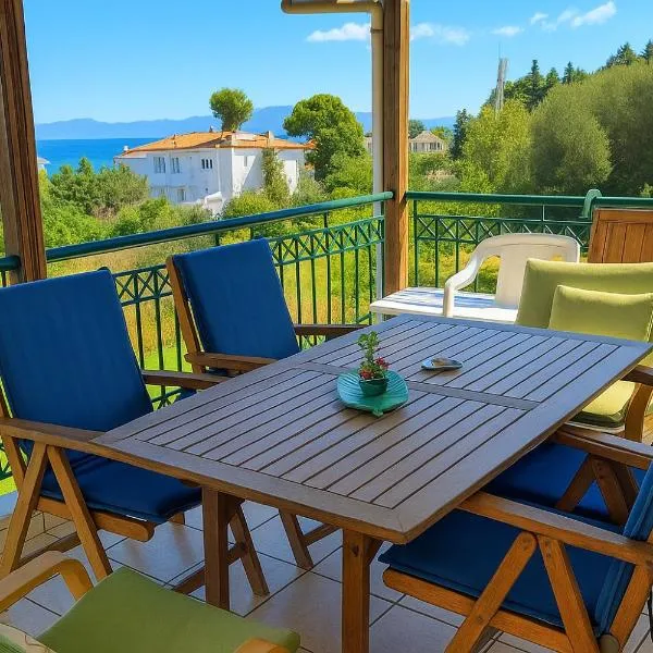 E&M Villa See View，位于波利克罗诺的酒店