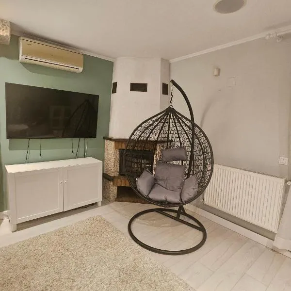 Alegna Holiday house Mamaia Nord，位于北马马亚-讷沃达里的酒店