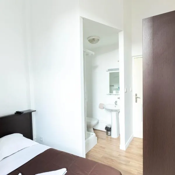 巴黎布列斯特酒店，位于朗斯的酒店