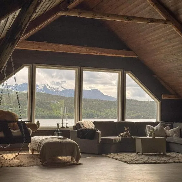Åsjord Farmhouse，位于Oldra的酒店