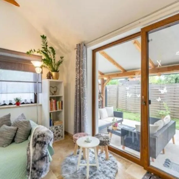 Cozy Holiday Home Leibnitz - Garden & Relaxation，位于莱布尼茨的酒店