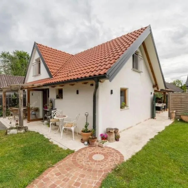 Holiday Home Leibnitz # Zentral & Ruhig für Paare, Familien & Gruppen，位于莱布尼茨的酒店