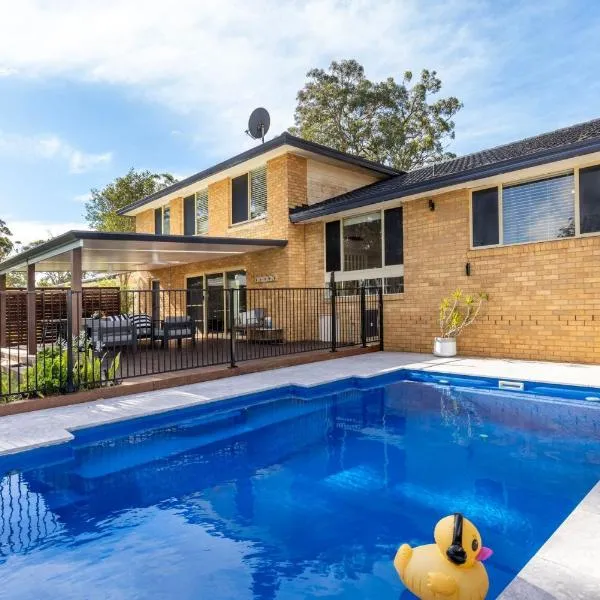 Anglesey - Pet Friendly with Pool - 4 Mins Walk to Beach，位于Callala Bay的酒店