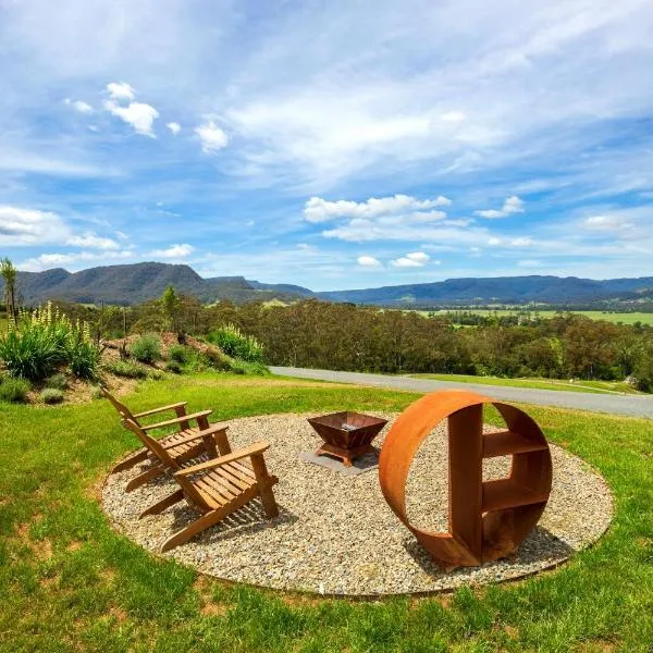 Stella at Kangaroo Valley - Amazing Views - Fire Pit，位于Barrengarry的酒店