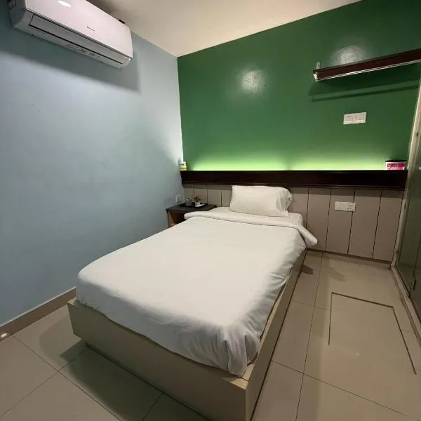 Pillows Plus City Top，位于蕉赖的酒店