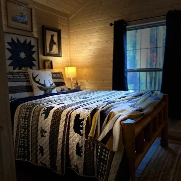 The Drake Cabin in The Forest，位于科斯比的酒店