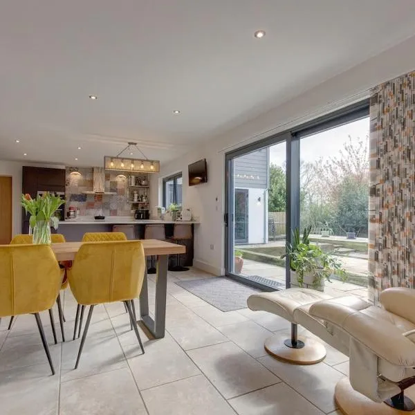 Kim's Place，位于Hingham的酒店