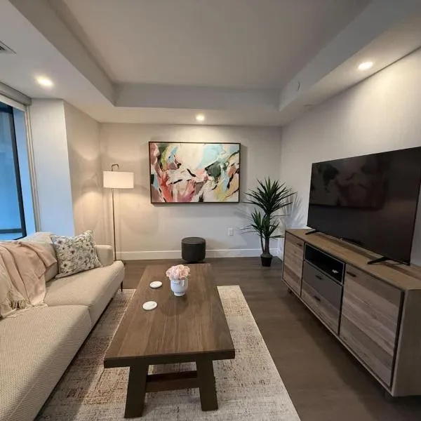 Spotless vibrant & modern 1 BR with 6 appliances,位于哈利法克斯的酒店