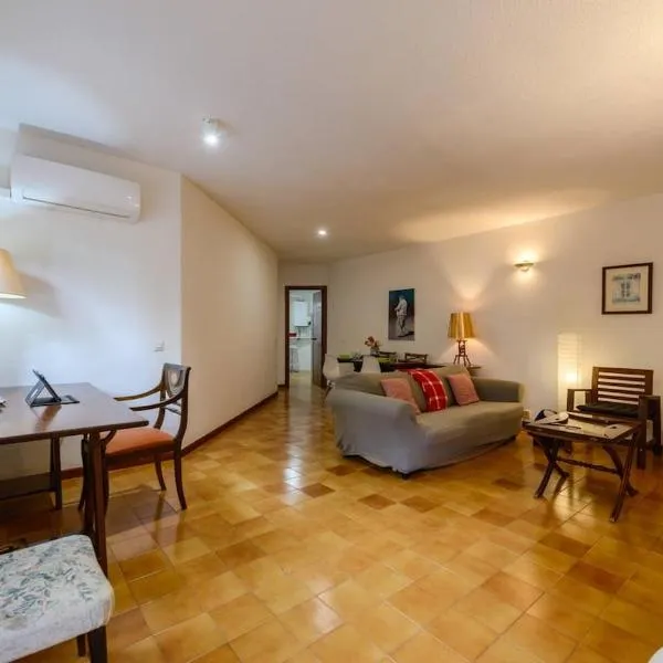 Casa Cerca del Aeropuerto y del Jarama，位于Santo Domingo的酒店