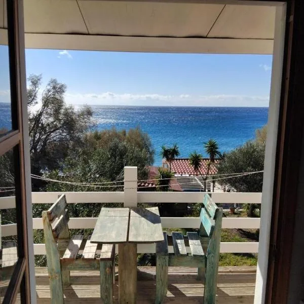 Apartments Petrakis Beach，位于兰特斯的酒店