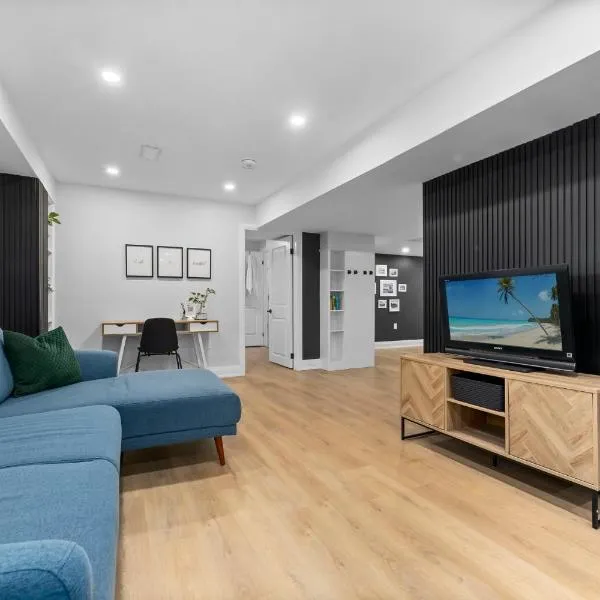 Urban Haven: 2BR/2BA+Office, Kitchen, Dining，位于Newcastle的酒店