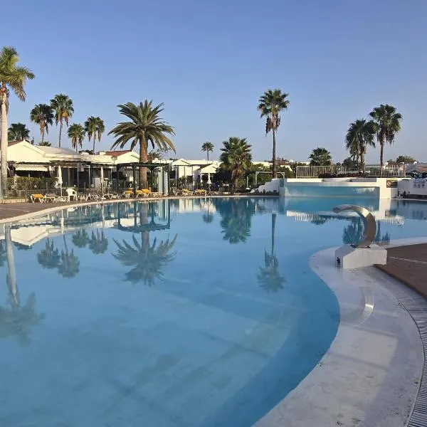 Europe sun bungalow 2 bedrooms，位于马斯帕洛马斯的酒店