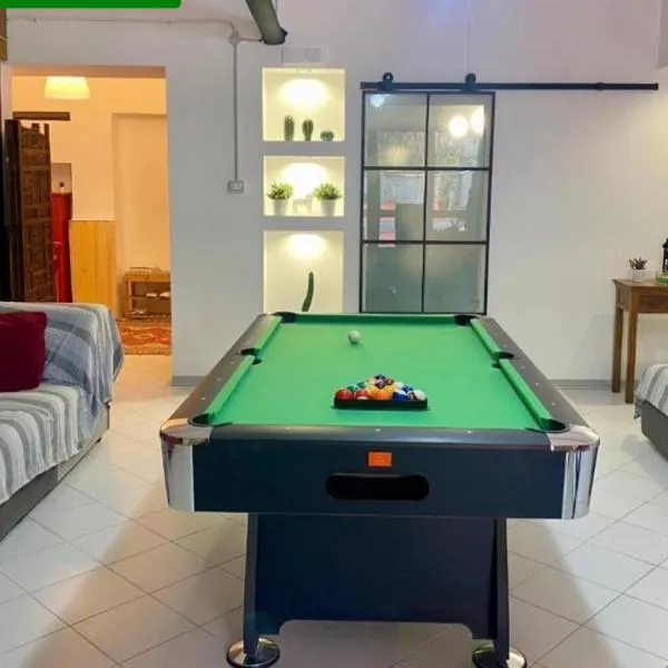 Tabor 2 garden & parking，位于那不勒斯的酒店