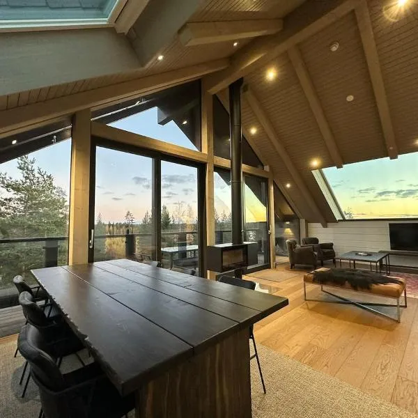 Naava Chalet 402 Penthouse - Kattohuoneisto järvinäköalalla，位于艾赫泰里的酒店