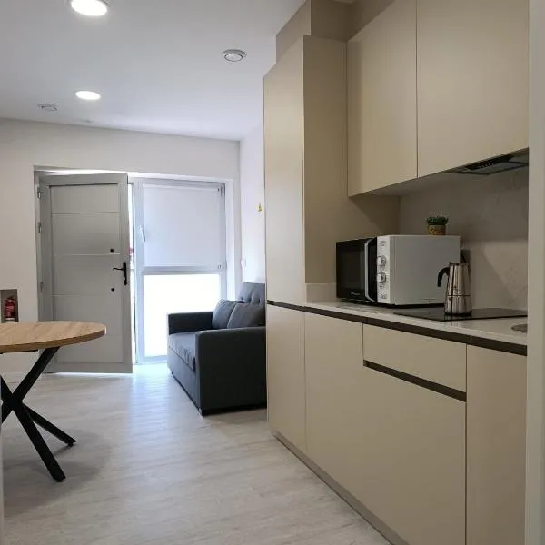 Apartamentos Turísticos Praia dos Cristais，位于拉赫的酒店