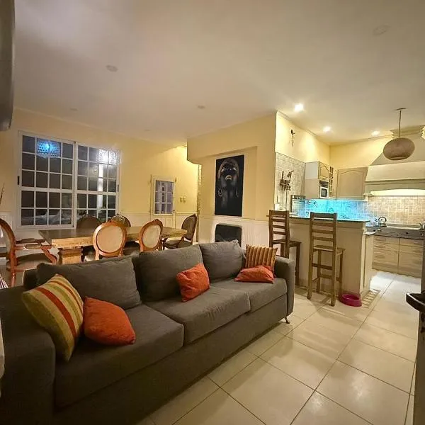 Residencia La Serena，位于Bernal的酒店