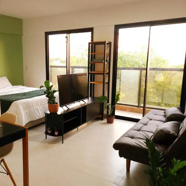 Studio para até 3 pessoas no centro de Belém, com vaga e psicina，位于贝伦的酒店