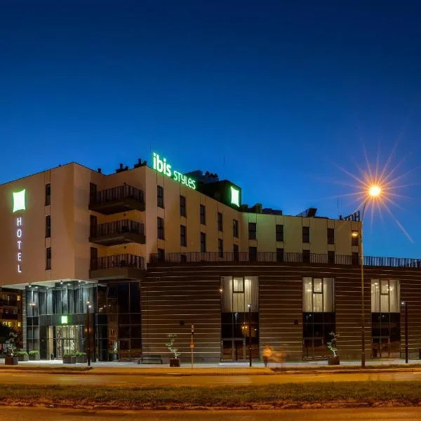 ibis Styles Nowy Sacz，位于Bącza的酒店