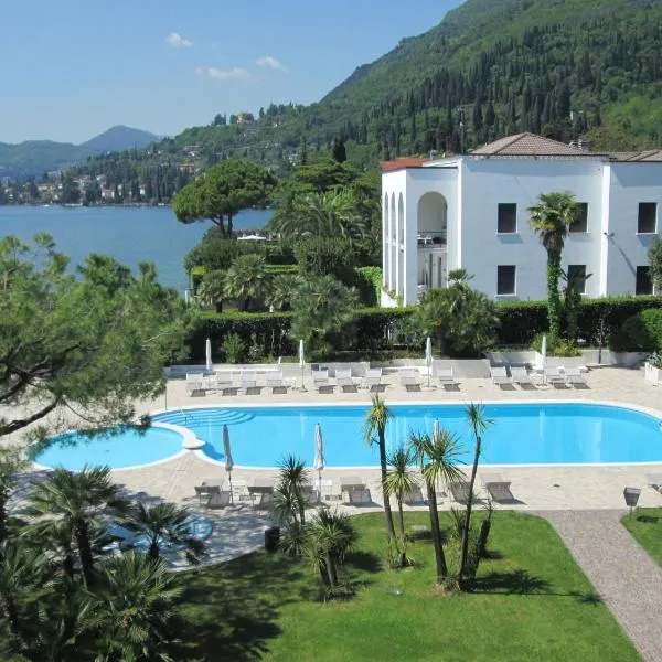 Hotel Spiaggia d'Oro - Charme & Boutique by Double Hospitality，位于萨罗的酒店